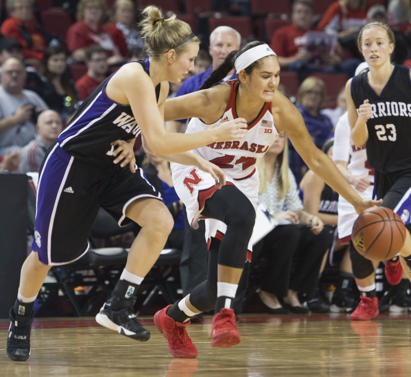 Women's basketball, Winona State vs. Nebraska, 11.08.15